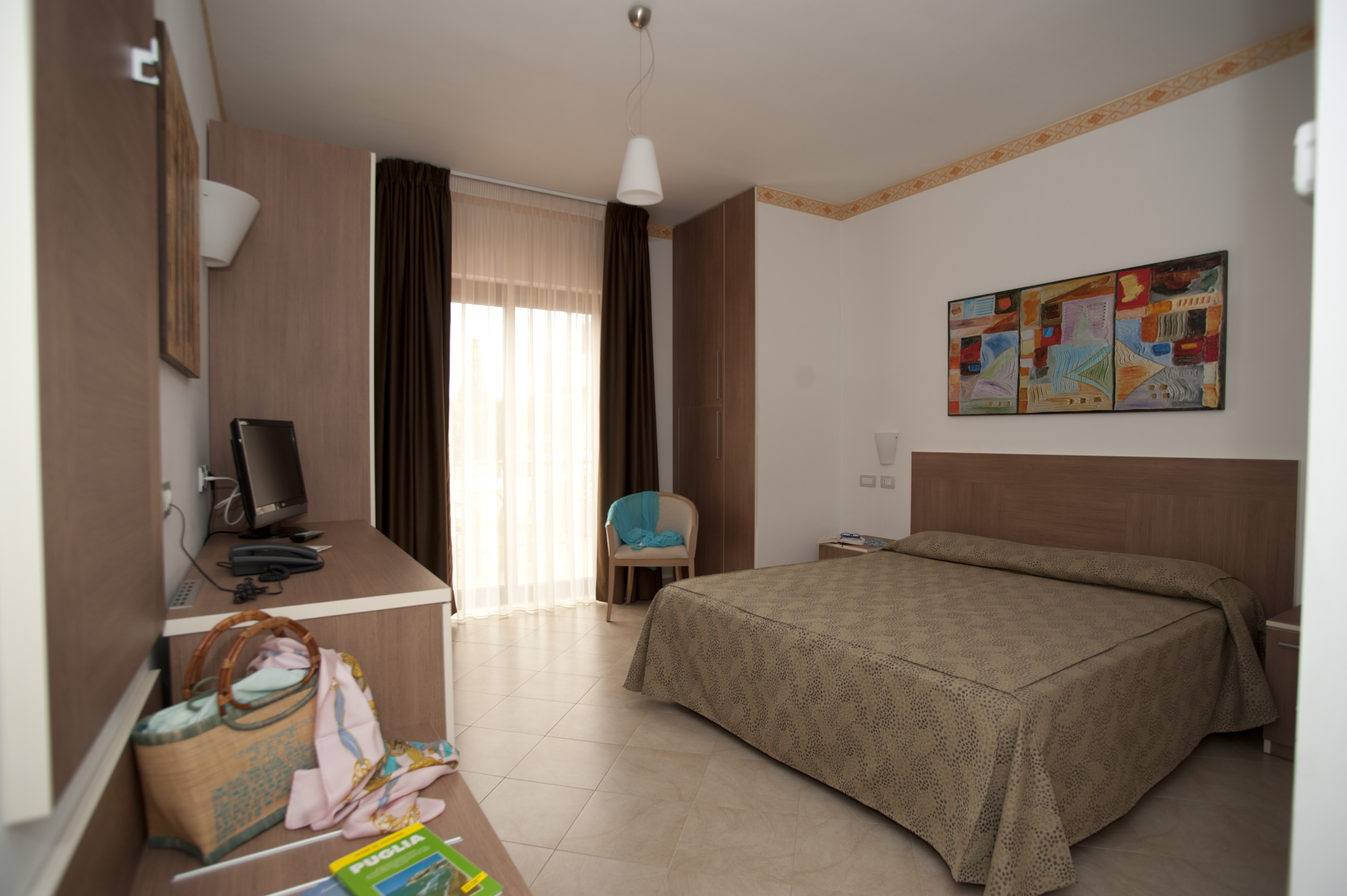 NICOLAUS CLUB OASI VIESTE [NC]
