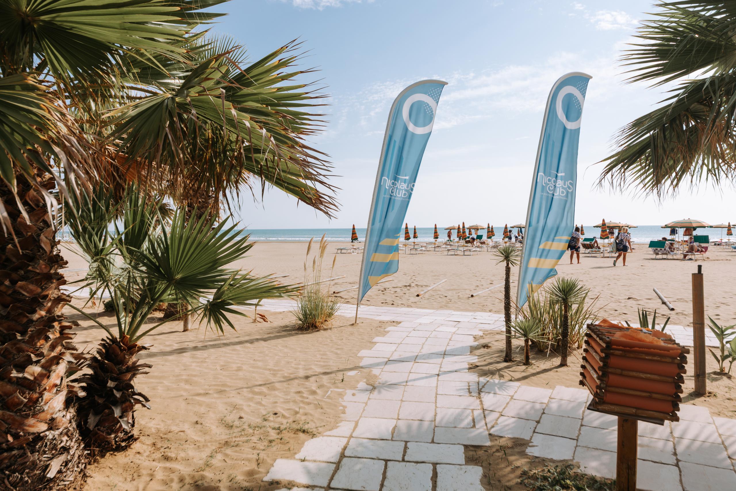 NICOLAUS CLUB OASI VIESTE [NC]