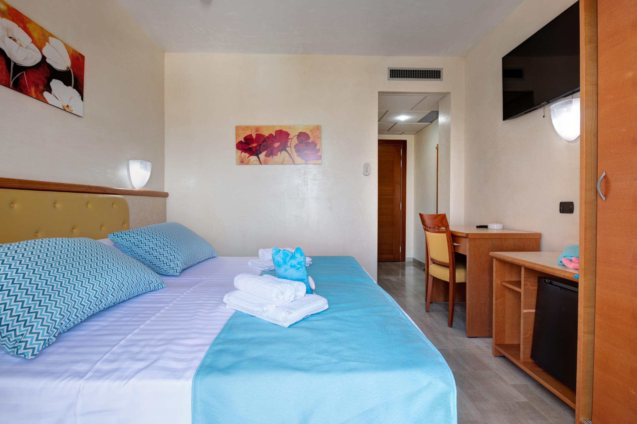 NICOLAUS CLUB LA GIURLITA                           Residence [NC]