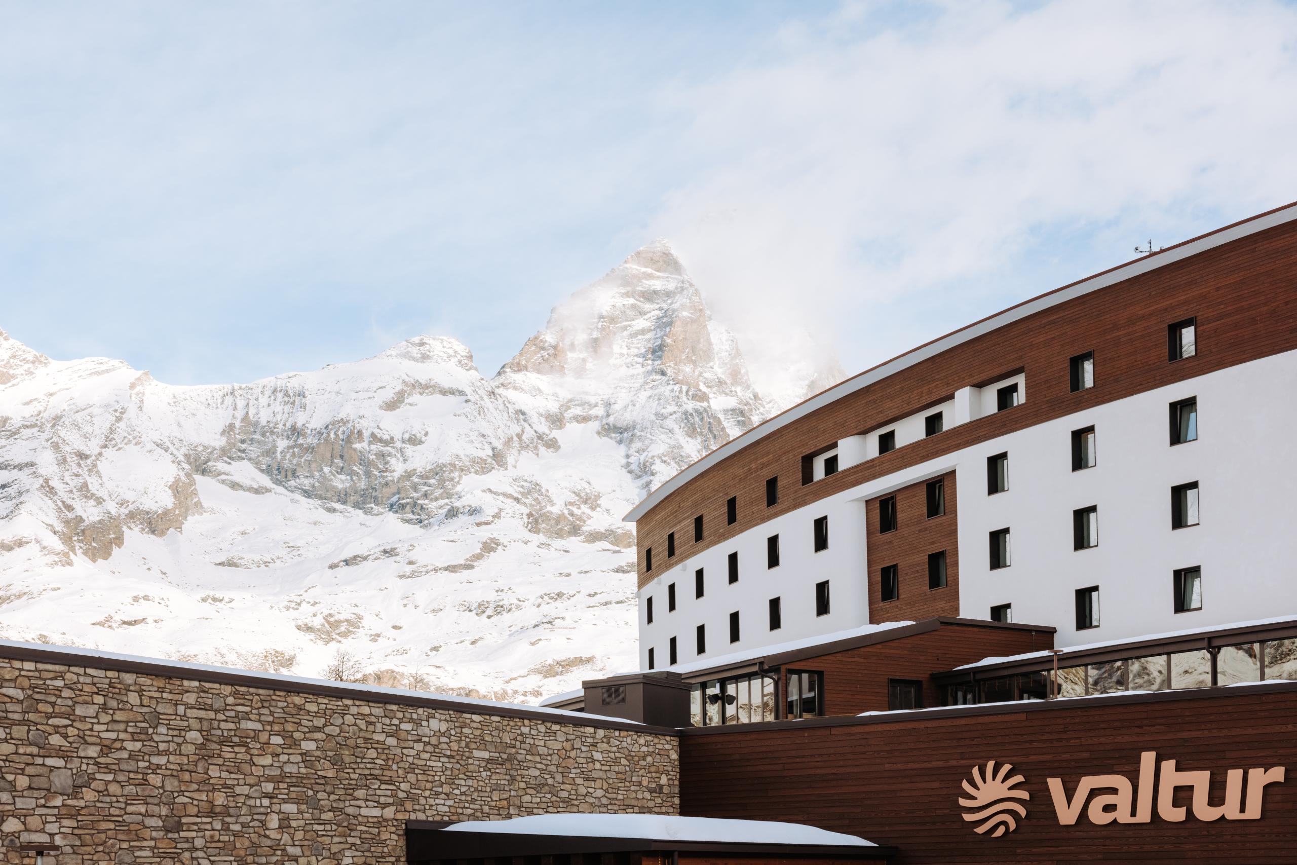 VALTUR CERVINIA Cristallo Ski Resort 5* [VT]
