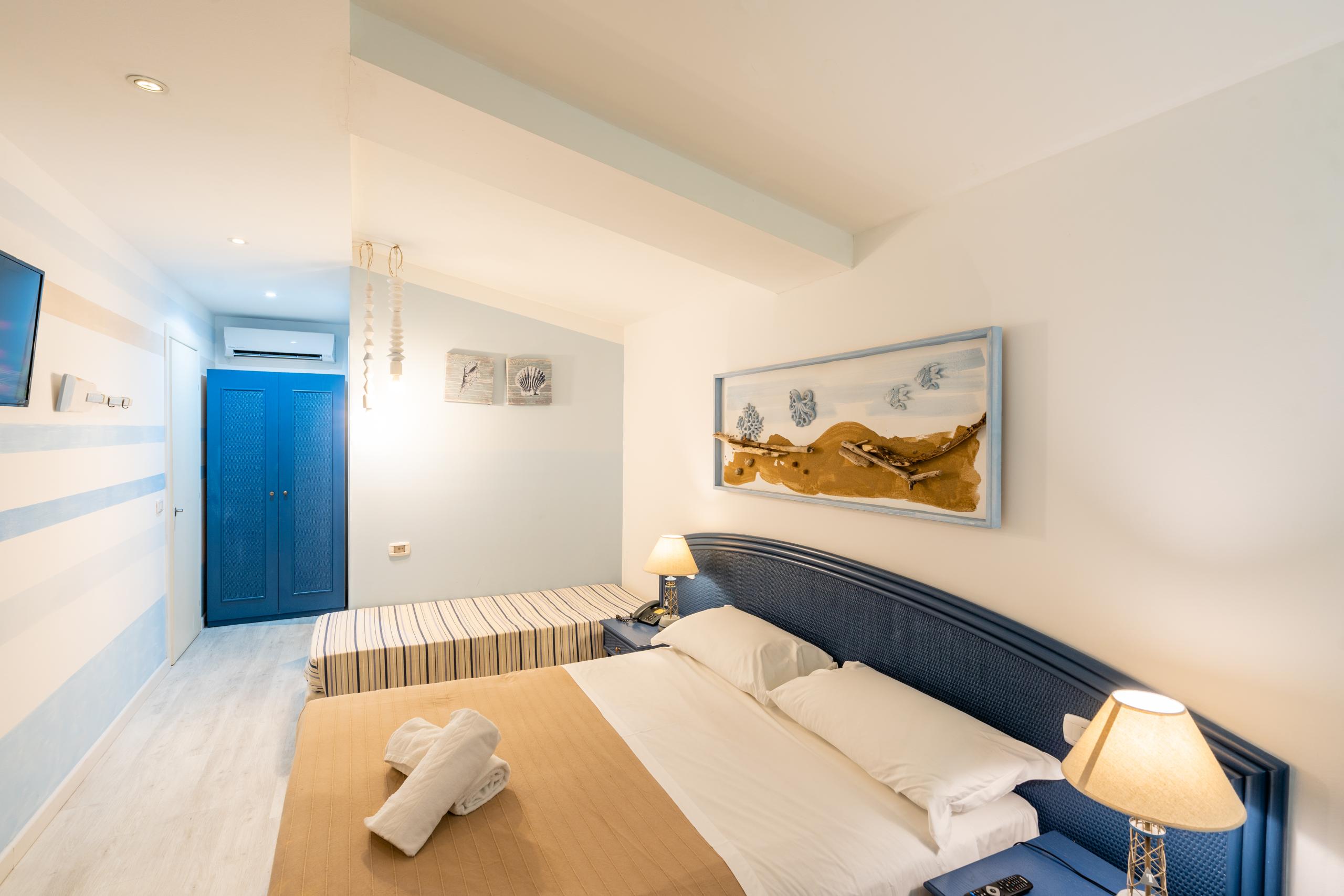NICOLAUS CLUB LE DUNE BEACH [NC]