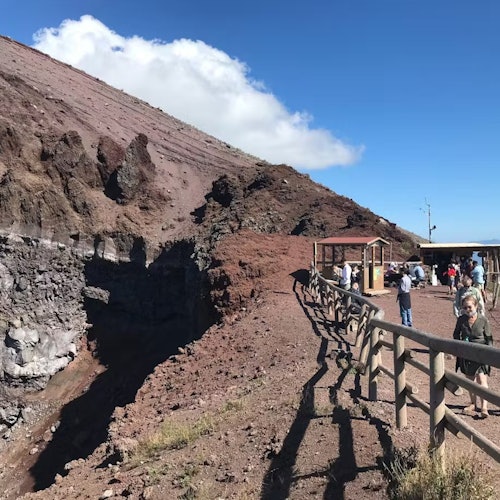 Immagine principale di Vesuvio: Biglietto salta-coda + Audioguida