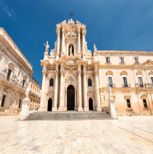 SICILIA - MERAVIGLIE TRA DUE MARI