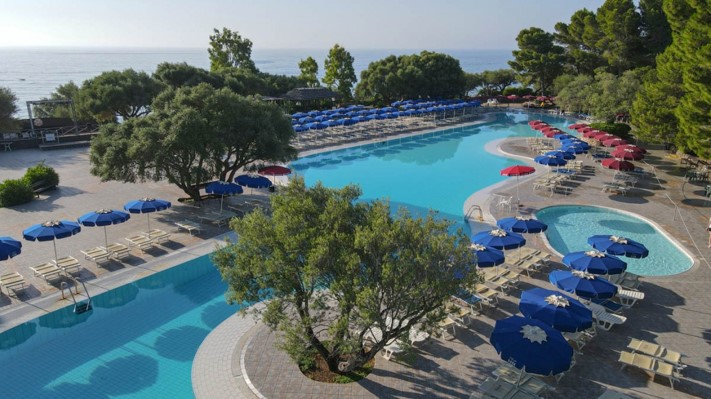 CLUB ESSE PALMASERA RESORT****